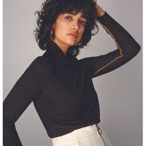Eve Gravel Smith Turtle Neck
